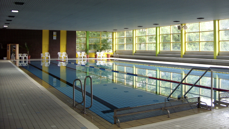 Das Sportbecken im Hallenbad Weidenau ist am Samstagvormittag, 26. Oktober, geschlossen. (Archivfoto: Stadt Siegen)