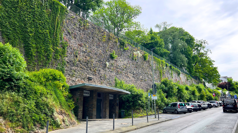 Die Sanierung der historischen Stadtmauer am Obergraben startet nach Pfingsten (Foto: Stadt Siegen)